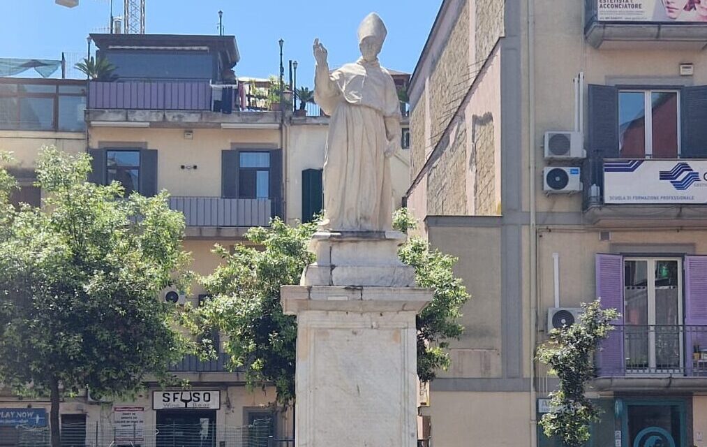 POZZUOLI/ «Sindaco Manzoni, vuoi spostare la statua di Santo Mamozio?» – Cronaca Flegrea