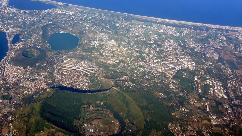 Campi flegrei e vie di fuga: tunnel di collegamento Tangenziale-Porto