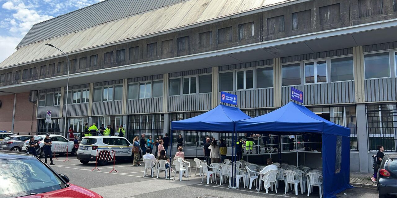 POZZUOLI/ «Il muro adiacente al mio palazzo è stato transennato. Io, invalida, bloccata in casa» – Cronaca Flegrea