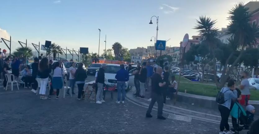 blocco stradale a via Napoli – Cronaca Flegrea