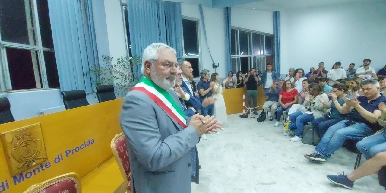 Il Consiglio comunale di Monte di Procida si tinge di rosa: 9 donne nel parlamentino civico