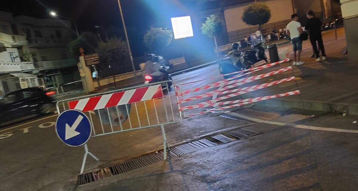 lavori-scempio e strada limitata per l’ennesima volta – LA FOTO – Cronaca Flegrea