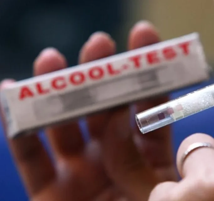 fermata neopatentata positiva all’alcol test – Cronaca Flegrea