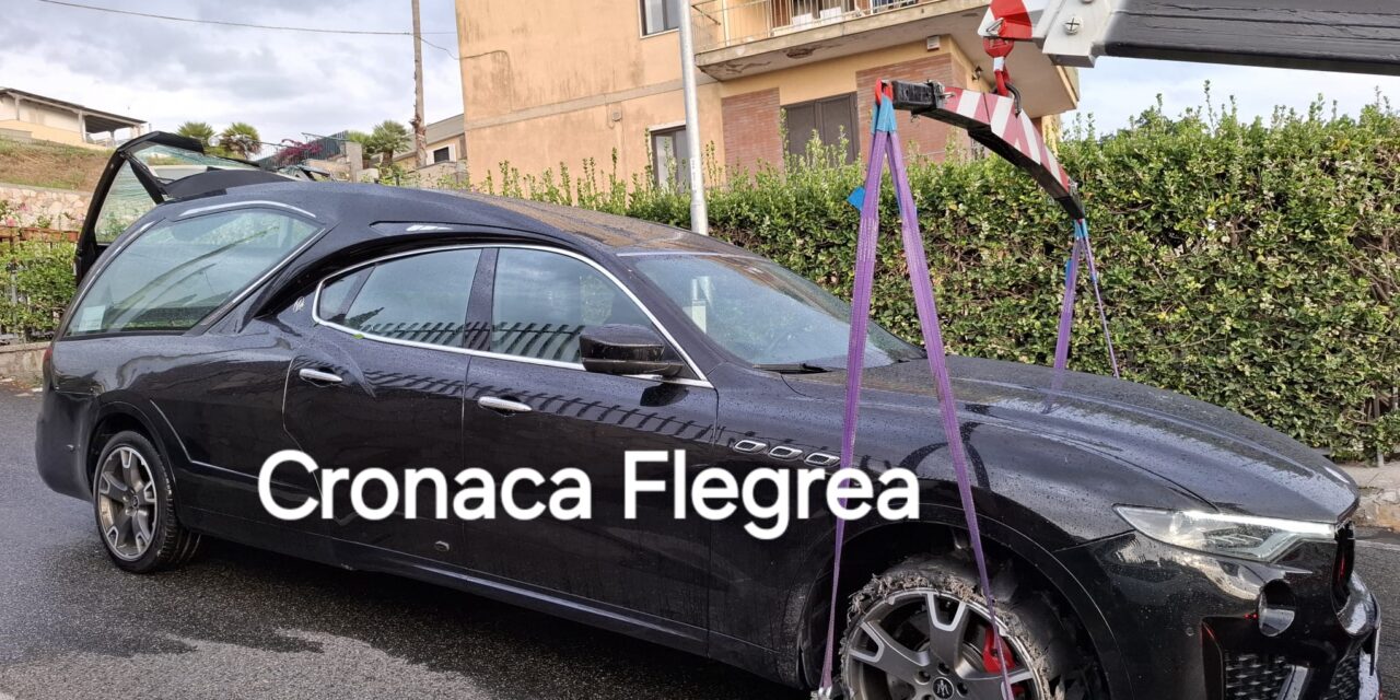 POZZUOLI/ Rubato carro funebre davanti casa di un defunto a Monterusciello – LE FOTO – Cronaca Flegrea