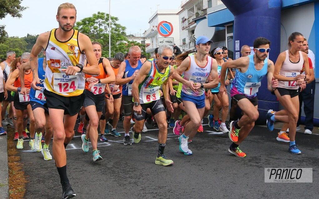 POZZUOLI/ “Corriamo nel Mito”, atleti in corsa tra i laghi Lucrino e d’Averno – Cronaca Flegrea