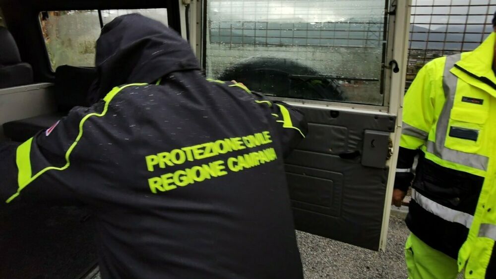 Esercitazione su bradisismo Campi Flegrei, quanti cittadini si sono offerti di partecipare come volontari a Napoli