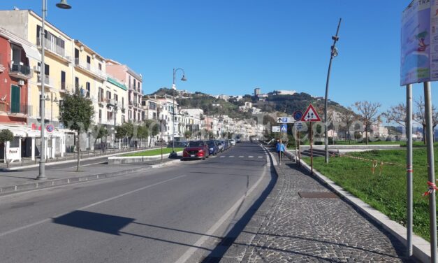 POZZUOLI/ Il Comune chiude parcheggio non autorizzato a via Napoli – Cronaca Flegrea