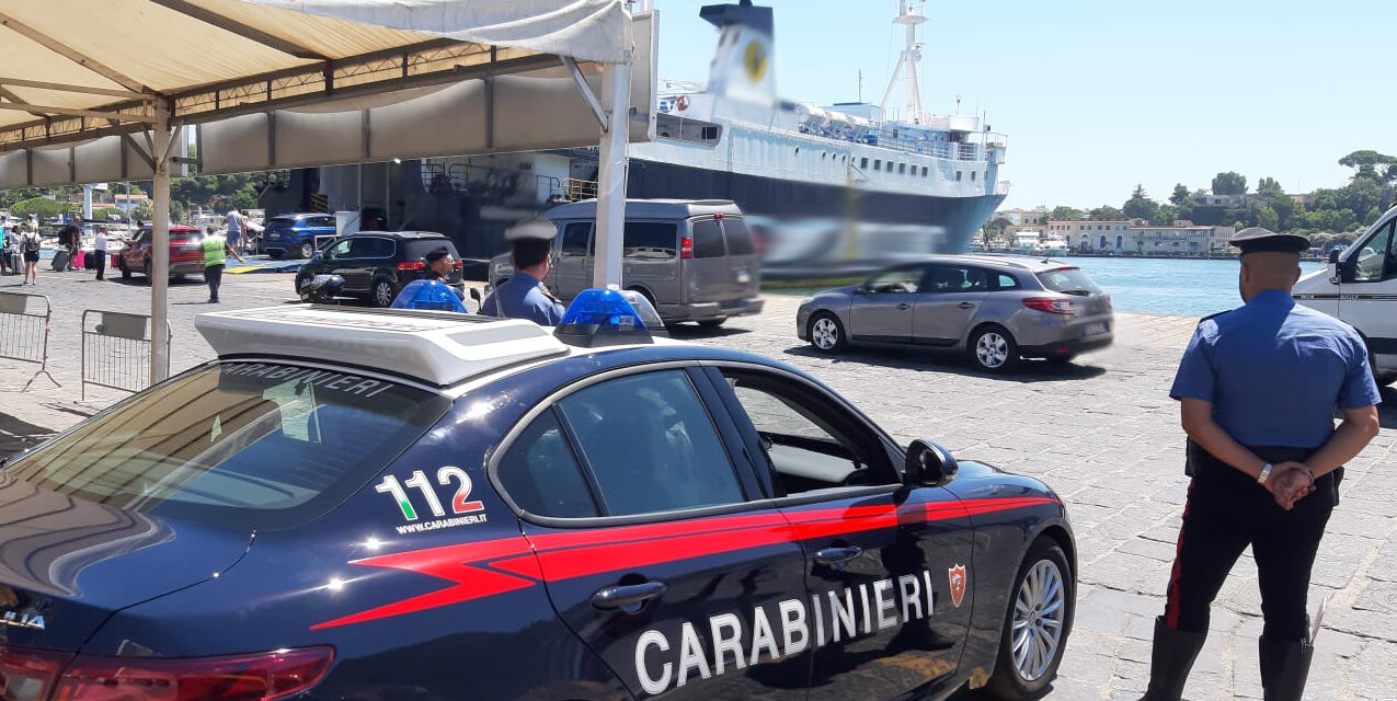 28enne arrestato mentre tenta di prendere l’aliscafo – Cronaca Flegrea