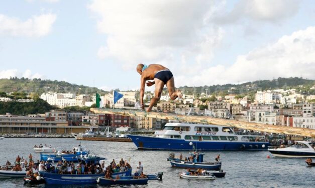 Manzoni mette in campo 50mila euro per il Ferragosto a Pozzuoli – Cronaca Flegrea