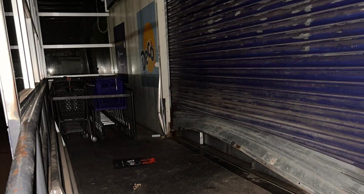 POZZUOLI/ Assalto nella notte al supermercato Decò a Monterusciello – IL VIDEO – Cronaca Flegrea