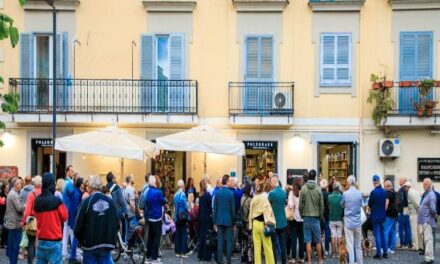 POZZUOLI| Commercio in crisi, il titolare della Phlegraea: “La libreria soffre più delle altre. Nessuno passa più in piazza”