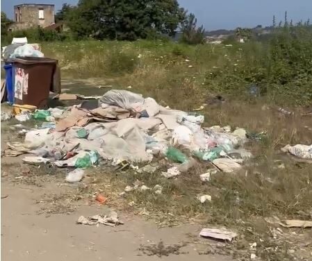 POZZUOLI/ «A Monterusciello rifiuti non raccolti da un mese»