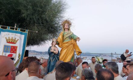 BACOLI/ Domani sfila la processione per Sant’Anna: scattano i divieti