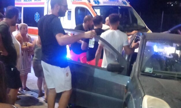 americana alla guida travolge 3 auto e scappa, inseguita dai residenti – LE FOTO – Cronaca Flegrea