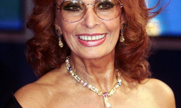 Sophia Loren compie 90 anni, Pozzuoli la festeggia – Cronaca Flegrea