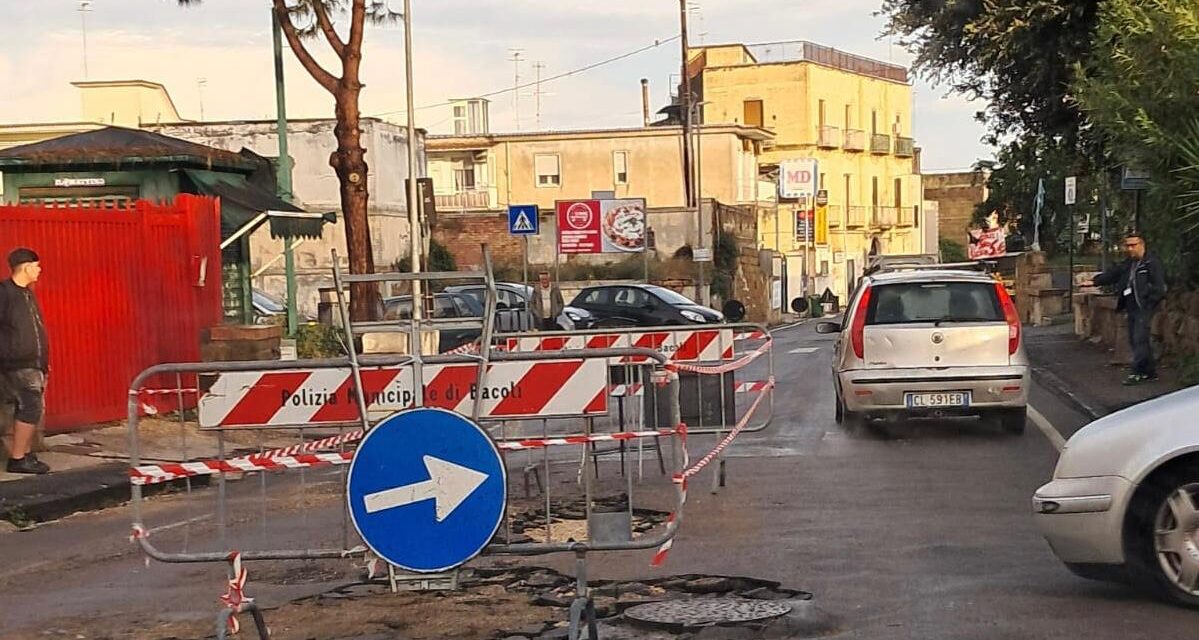 BACOLI/ Maltempo, dopo un mese frana di nuovo via Mercato di Sabato – Cronaca Flegrea