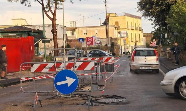 BACOLI/ Maltempo, dopo un mese frana di nuovo via Mercato di Sabato – Cronaca Flegrea