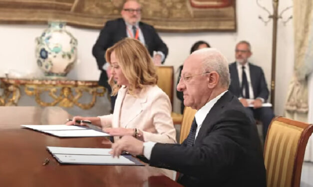 Governo e Regione siglano l’Accordo per la coesione: la tanto attesa firma tra Meloni e De Luca