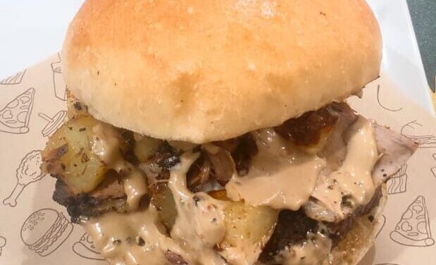 «Mordimi Burger&Co» il panino «Made in Pozzuoli» che sta spopolando nel casertano – Cronaca Flegrea