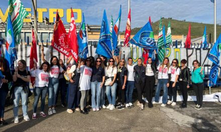 POZZUOLI/ Sciopero dei lavoratori di Metro, sit-in davanti alla sede di via Campana – Cronaca Flegrea