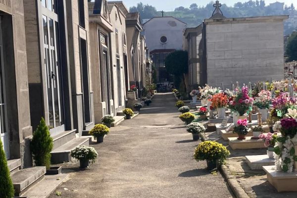 https://www.pozzuolinews24.it/commemorazione-defunti-terminati-lavori-cimitero-quarto/