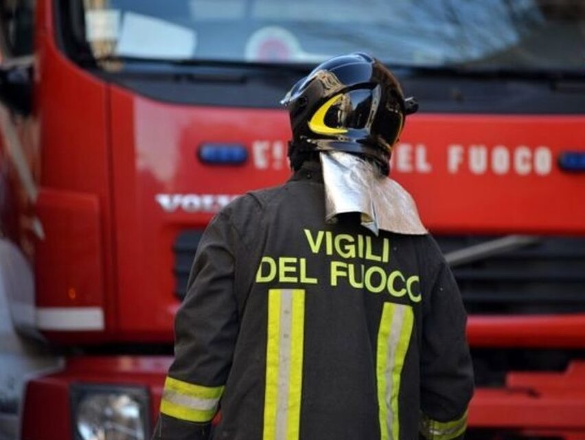 https://www.pozzuolinews24.it/incendiati-mezzi-ditta-lavori-monterusciello/