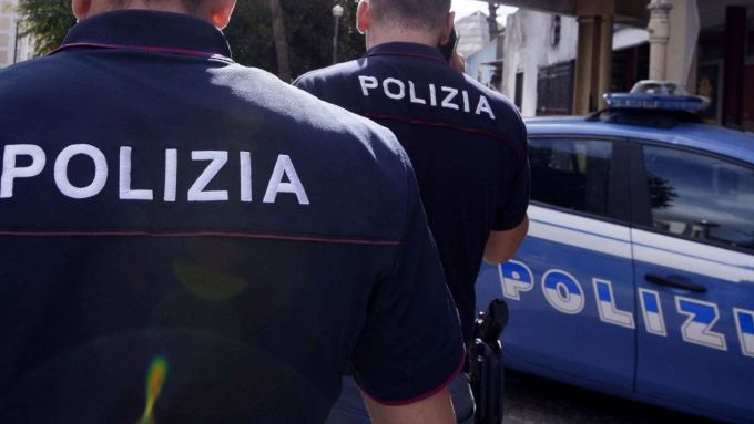 https://www.pozzuolinews24.it/controlli-polizia-pozzuoli-identificate-110-persone/