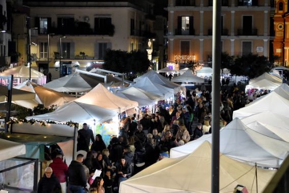 https://www.pozzuolinews24.it/festa-pozzuoli-inn-sabato-23-novembre/