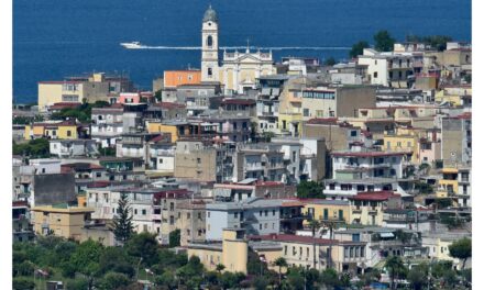 100% Bacoli, il calendario 2025 del fotografo Enzo Buono – Cronaca Flegrea