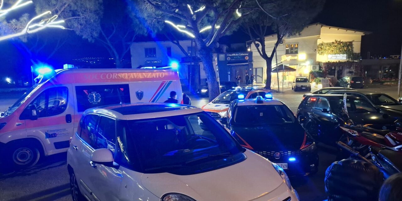 Donna dà in escandescenza e tenta di aggredire personale, clienti e carabinieri in una caffetteria a Licola – Cronaca Flegrea