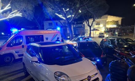 Donna dà in escandescenza e tenta di aggredire personale, clienti e carabinieri in una caffetteria a Licola – Cronaca Flegrea