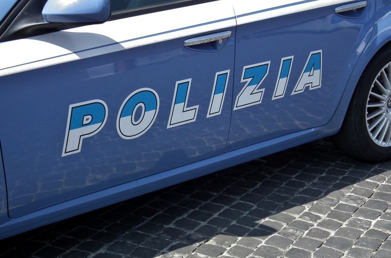 https://www.pozzuolinews24.it/controlli-polizia-guardia-di-finanza-pozzuoli/