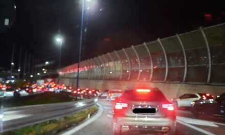 ULTIM’ORA| Traffico in tilt sulla Tangenziale, code chilometriche da Capodichino in direzione Pozzuoli 