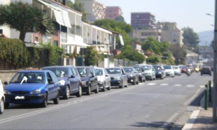 POZZUOLI| Traffico in tilt alla rotonda di Lucrino: “Un tavolo tecnico tra le amministrazioni comunali e regionali”