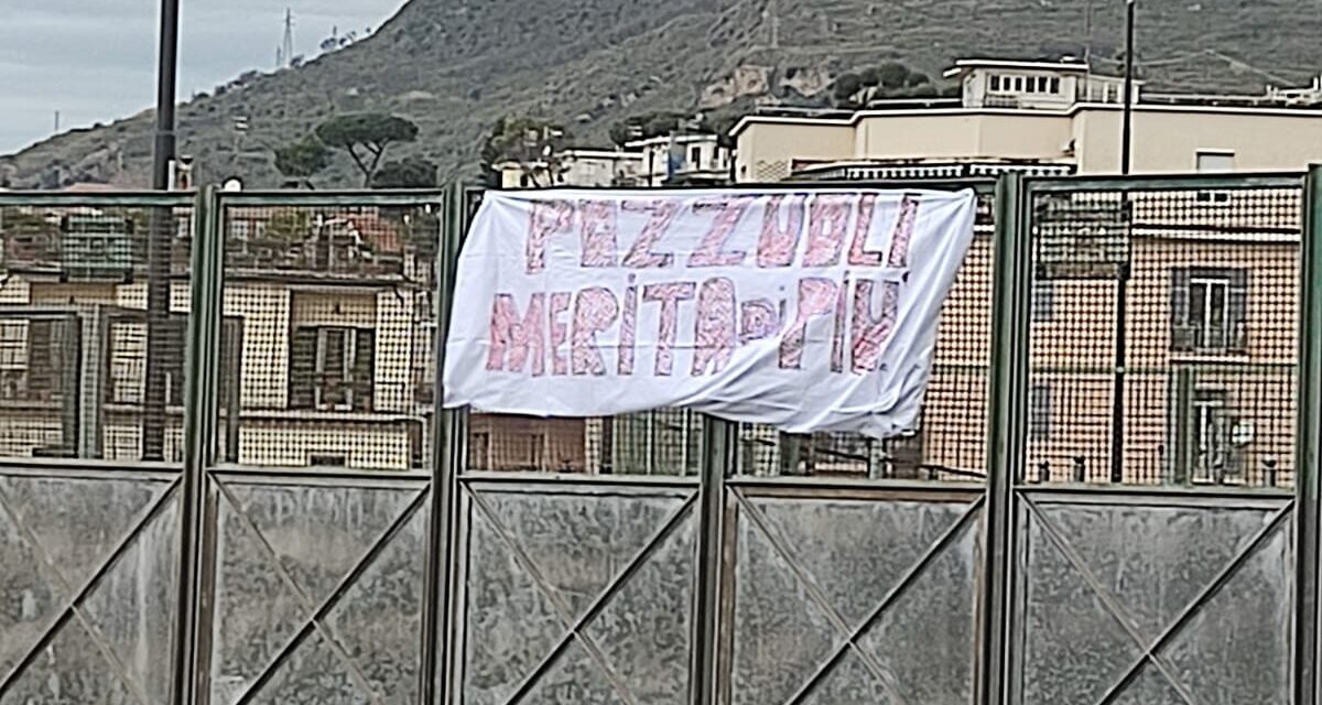 «Pozzuoli merita di più» in città spuntano striscioni di protesta – LE FOTO – Cronaca Flegrea