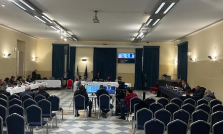 l’opposizione attacca la maggioranza «Tasse alte per i cittadini» – Cronaca Flegrea