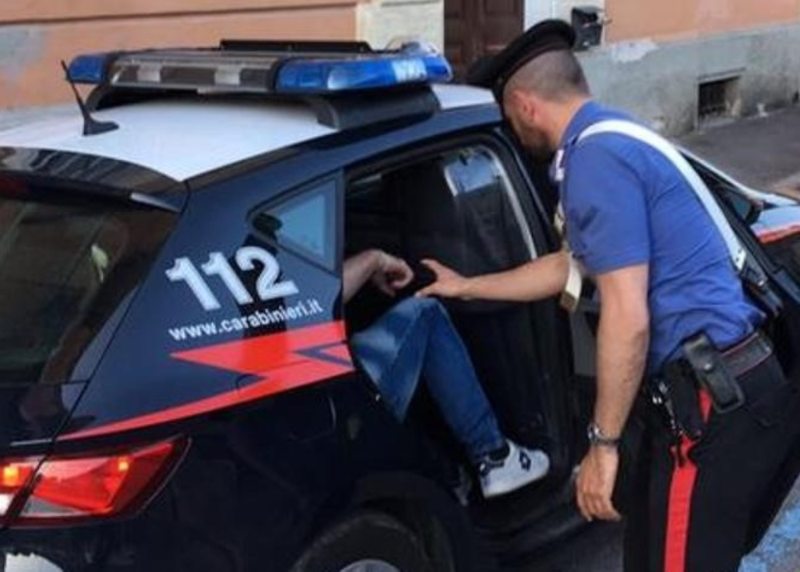 https://www.pozzuolinews24.it/rapina-commerciante-sorpreso-arrestato/