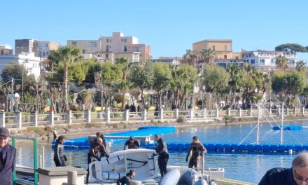 BACOLI/ Pulizia del fondale nel lago Miseno, rinvenuti rifiuti di ogni genere – Cronaca Flegrea