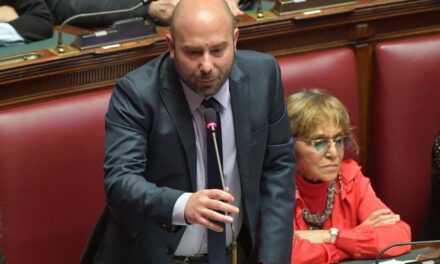 https://www.pozzuolinews24.it/campi-flegrei-caso-m5s-sbloccare-fondi-case-inagibili/