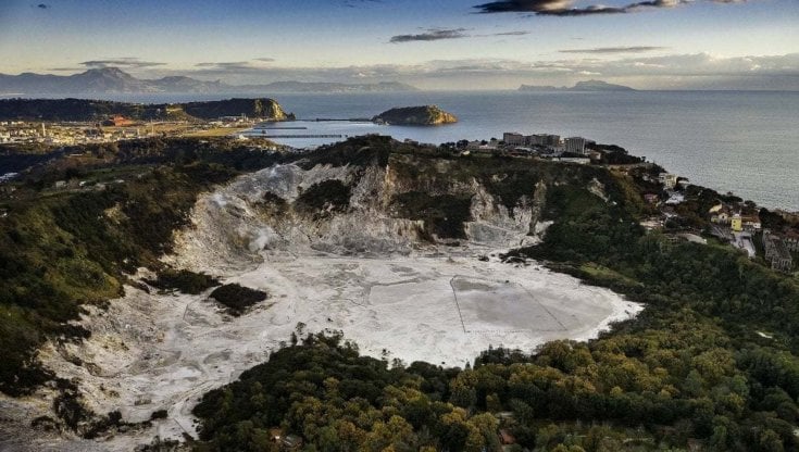 Scossa di magnitudo 2.2 a Pozzuoli, in corso nuovo sciame sismico – Cronaca Flegrea