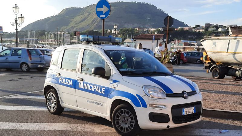 https://www.pozzuolinews24.it/tensione-sindaco-pozzuoli-polizia-municipale-stato-agitazione/