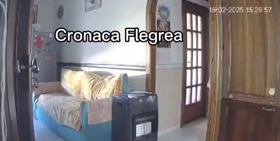 ripresa da una telecamera a Pozzuoli – IL VIDEO – Cronaca Flegrea