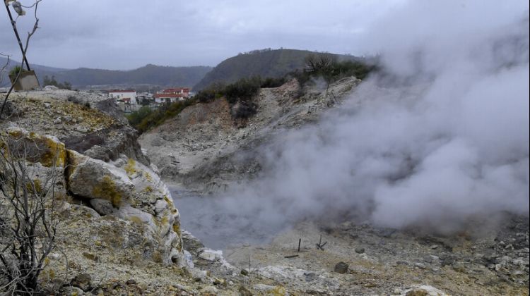 Bradisismo, proseguono le verifiche sui livelli di Co2, Ciciliano: “Risposta immediata alla comunità”