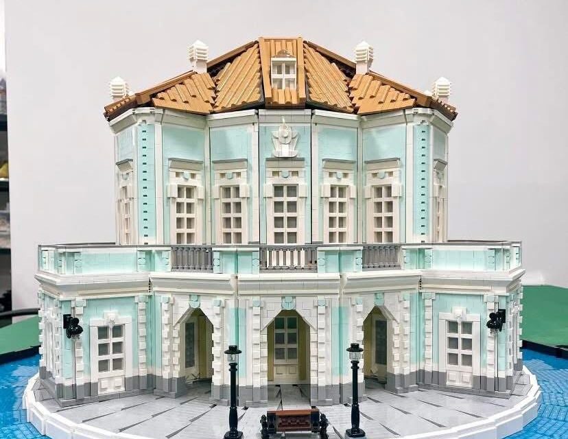 https://www.pozzuolinews24.it/bacoli-mostra-monumenti-lego-casina-vanvitelliana/