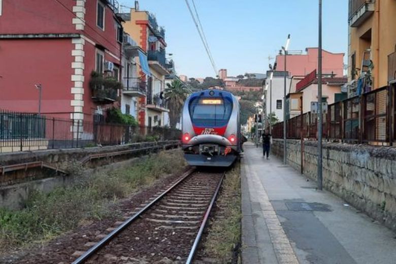 https://www.pozzuolinews24.it/sciopero-eav-11-maggio-corse-garantite-linee-flegree/